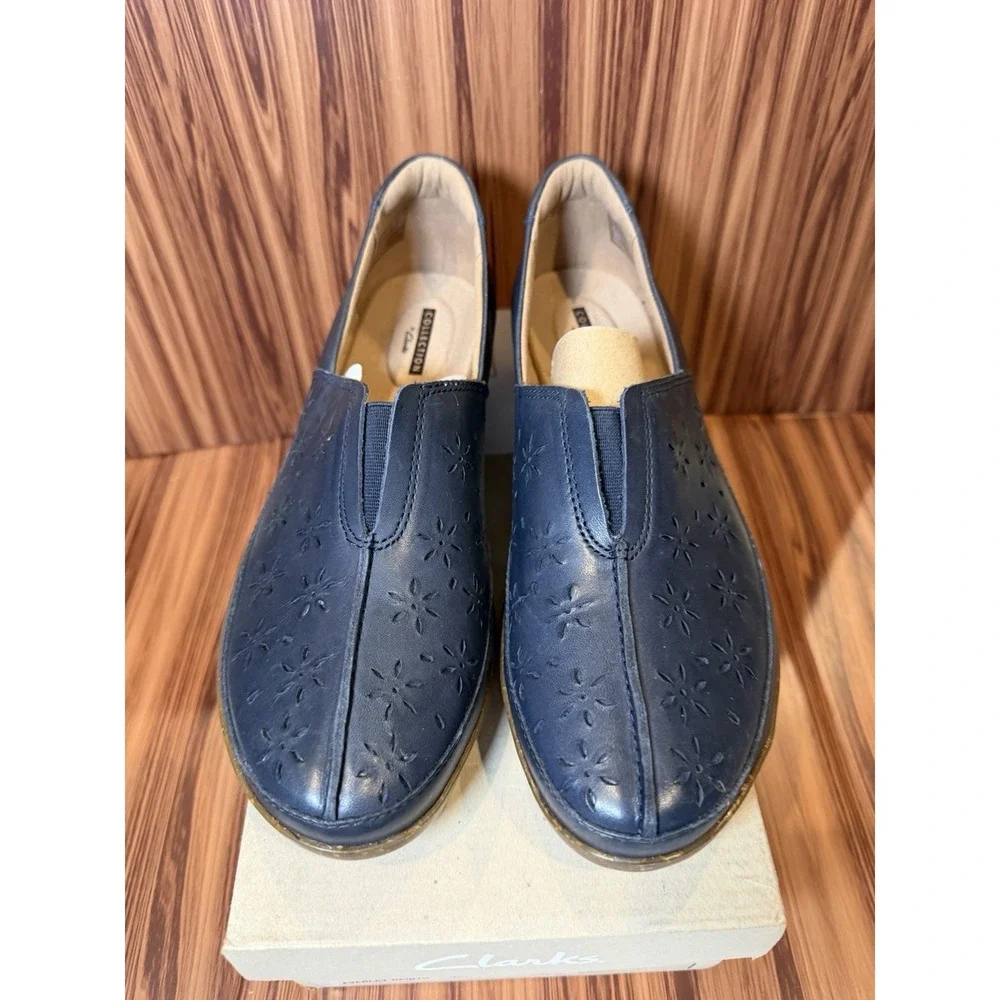 Clarks Everlay Dairyn Navy Leather Slip On Loafers Women's 9W Wide Comfort Shoes